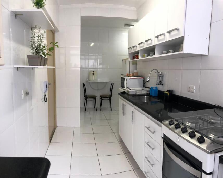 Apartamento Quadra Da Praia - Pitangueiras กัวรูจา ภายนอก รูปภาพ