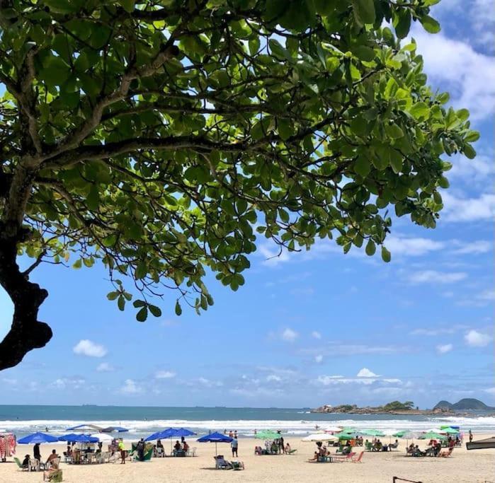 Apartamento Quadra Da Praia - Pitangueiras กัวรูจา ภายนอก รูปภาพ