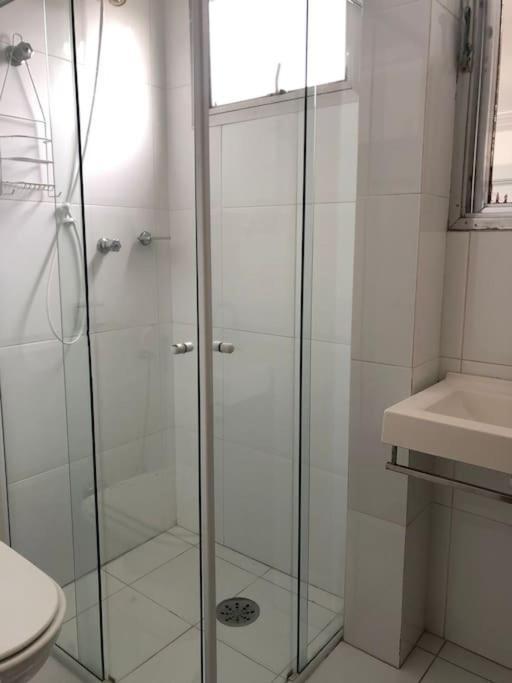Apartamento Quadra Da Praia - Pitangueiras กัวรูจา ภายนอก รูปภาพ